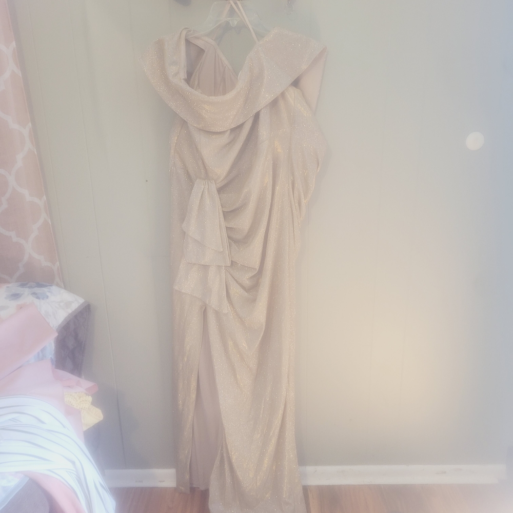 Stunning Cream Draped Prom Dress